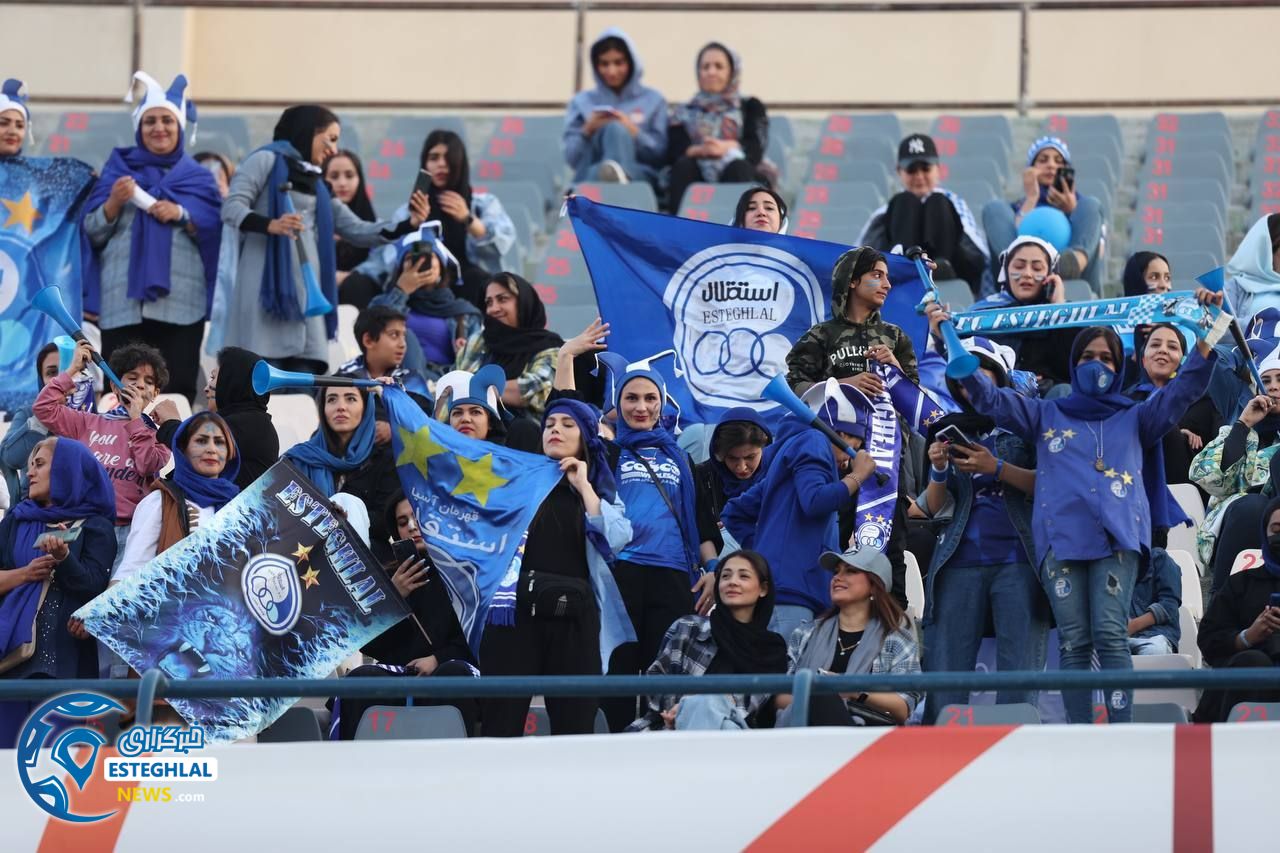 حواشی دیدار استقلال و هوادار