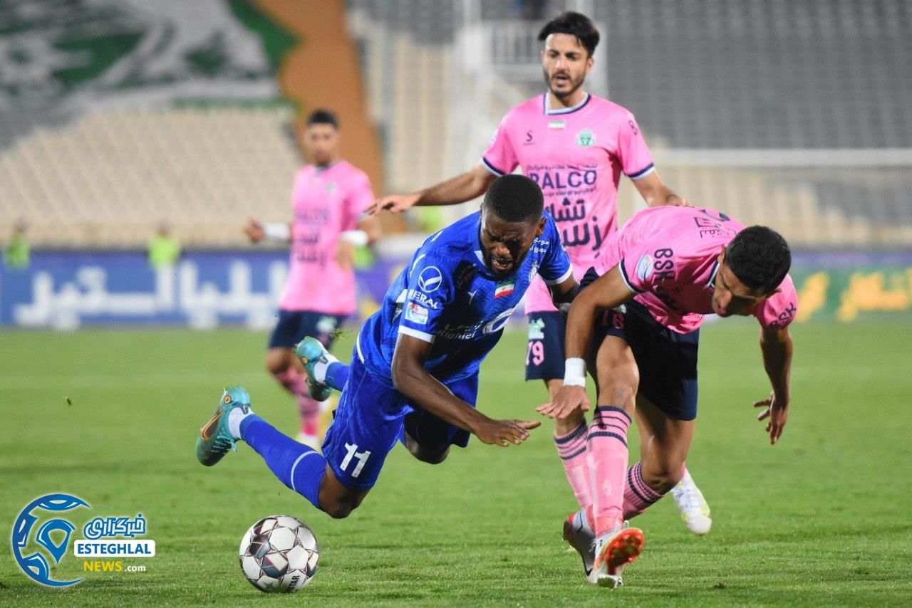 استقلال(تاج) 1-0 آلومینیوم اراک