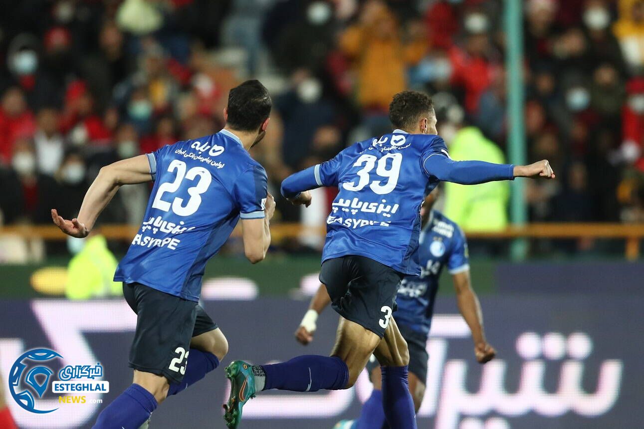 پیروزی 1-1 استقلال(تاج)