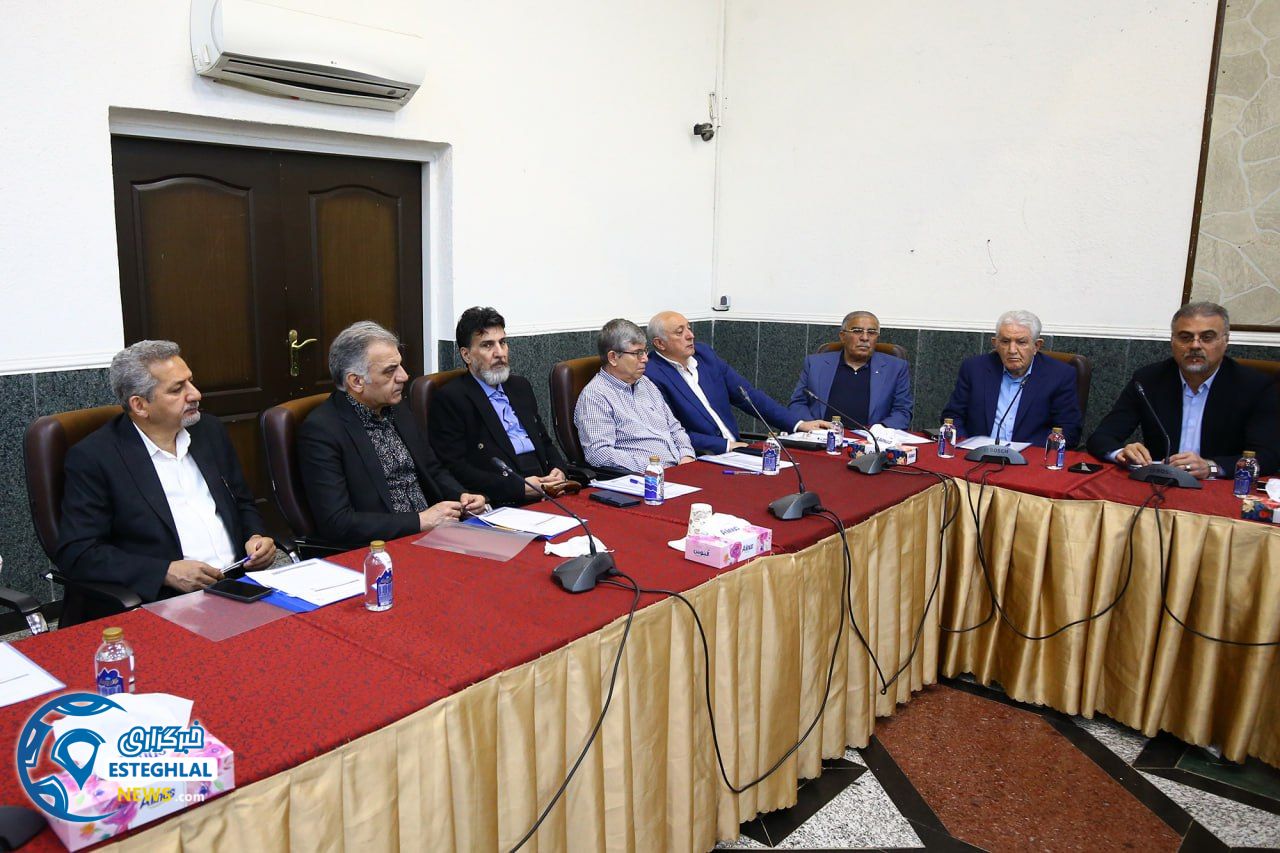 پیشکسوتان باشگاه استقلال(تاج)