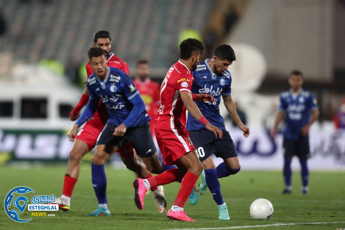 پیروزی 1-1 استقلال(تاج)