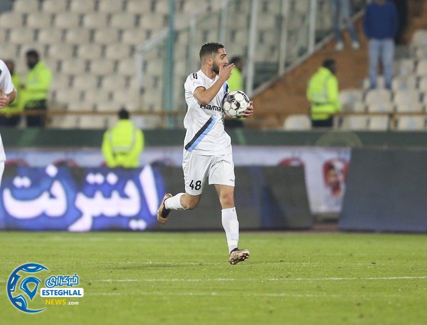 استقلال 2-1 پیکان