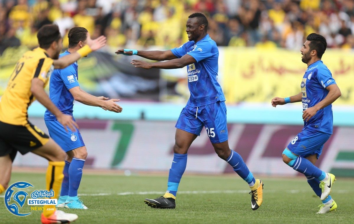 دیدار استقلال و سپاهان