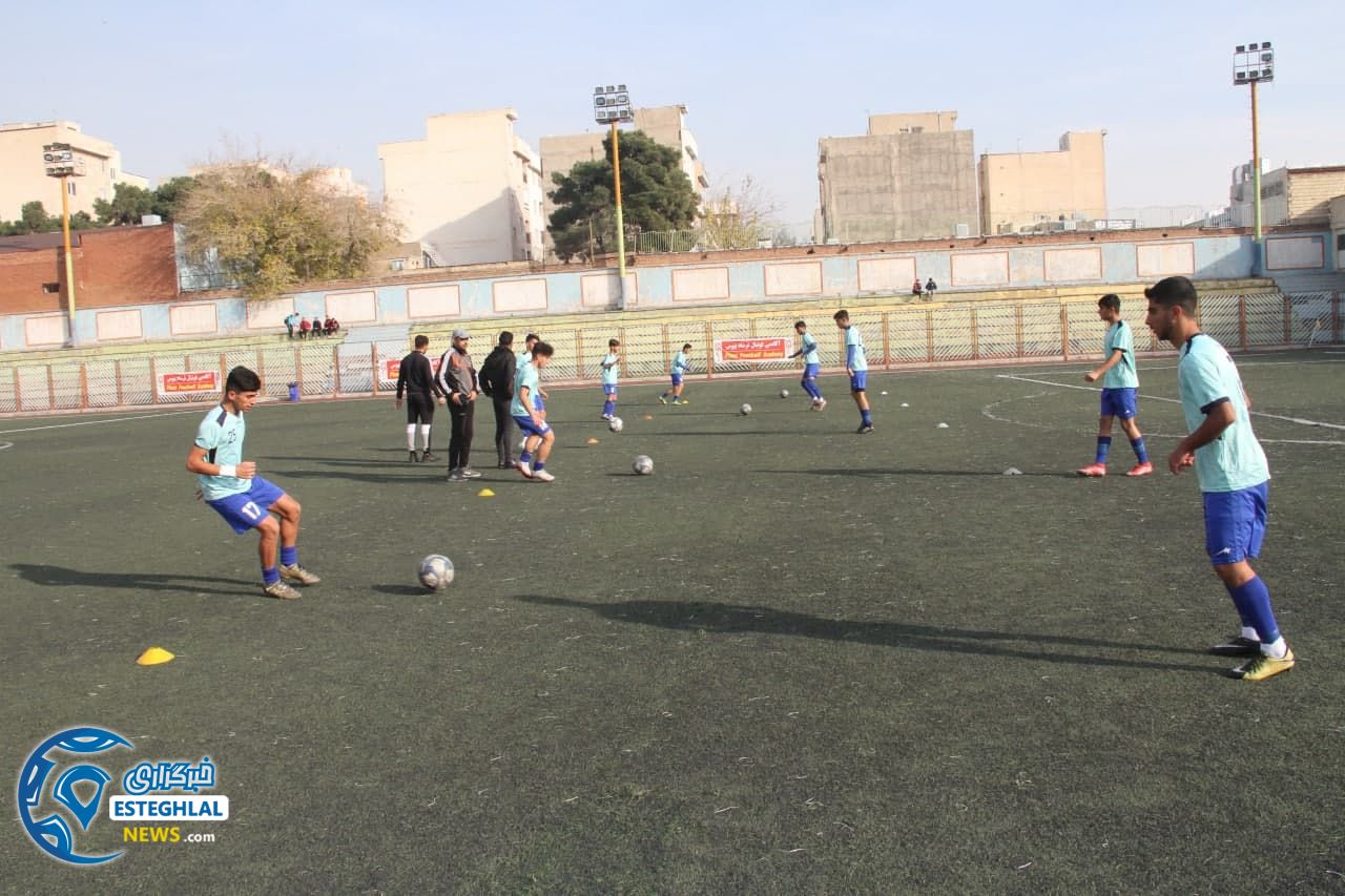 تیم نوجوانان استقلال