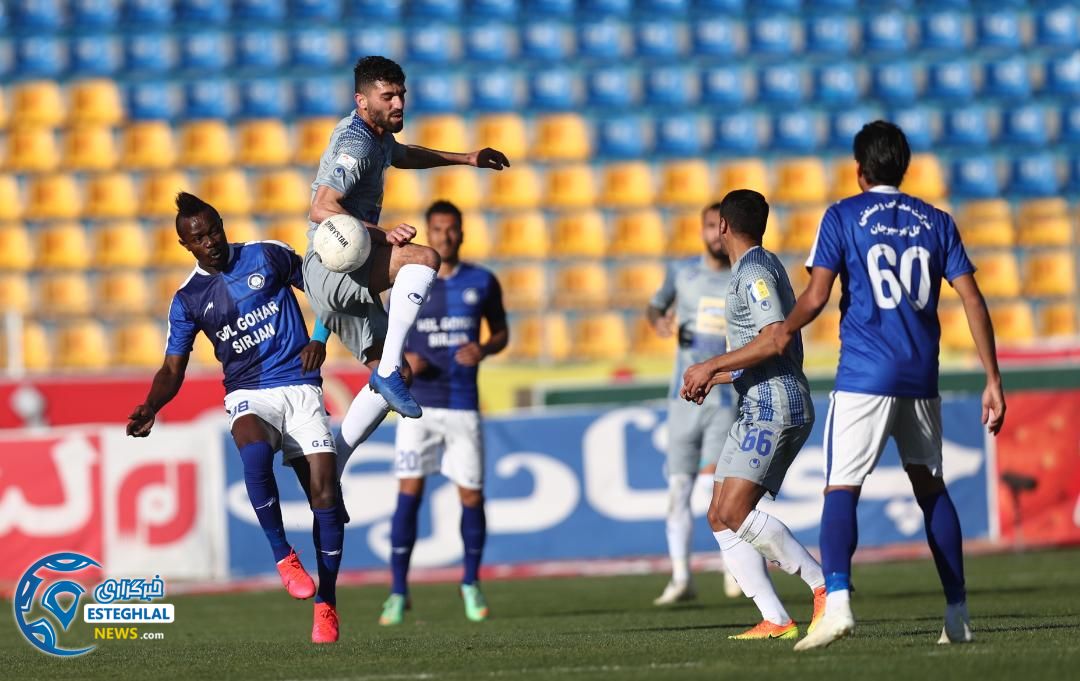 دیدار گل گهر و استقلال