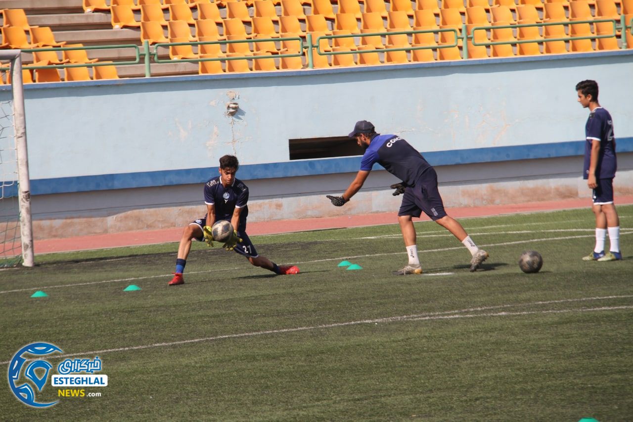 تیم نونهالان استقلال