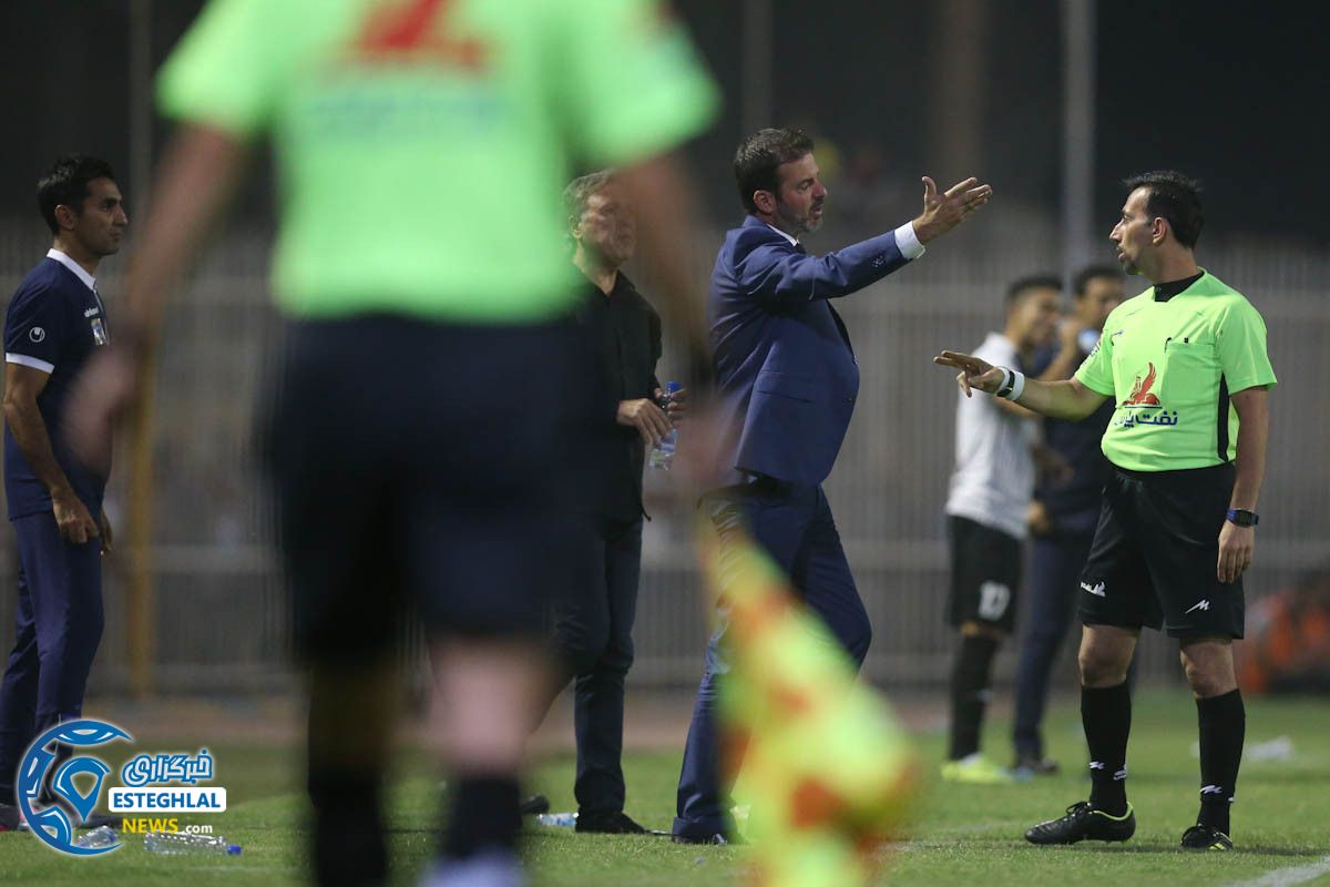 دیدار استقلال و نفت مسجدسلیمان