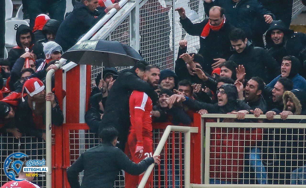 دیدار تراکتورسازی و استقلال