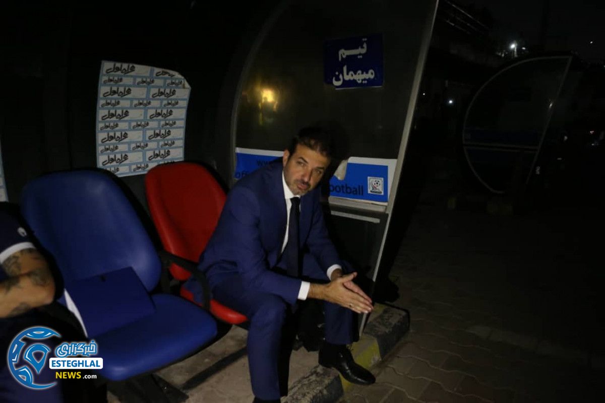 دیدار گل ریحان و استقلال