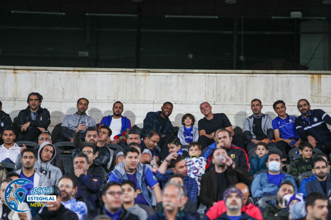 حواشی دیدار استقلال و هوادار