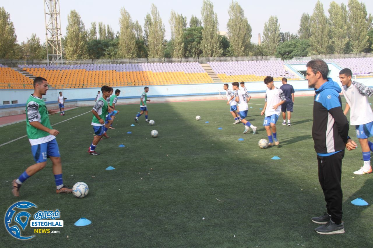 تیم نوجوانان استقلال