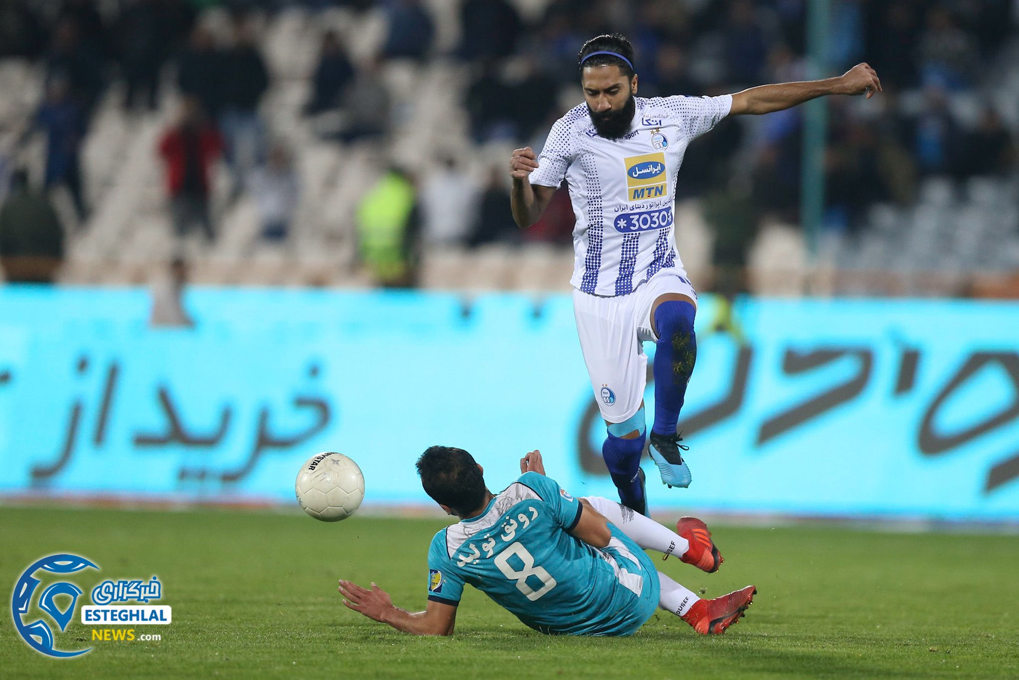 بازی پیکان و استقلال