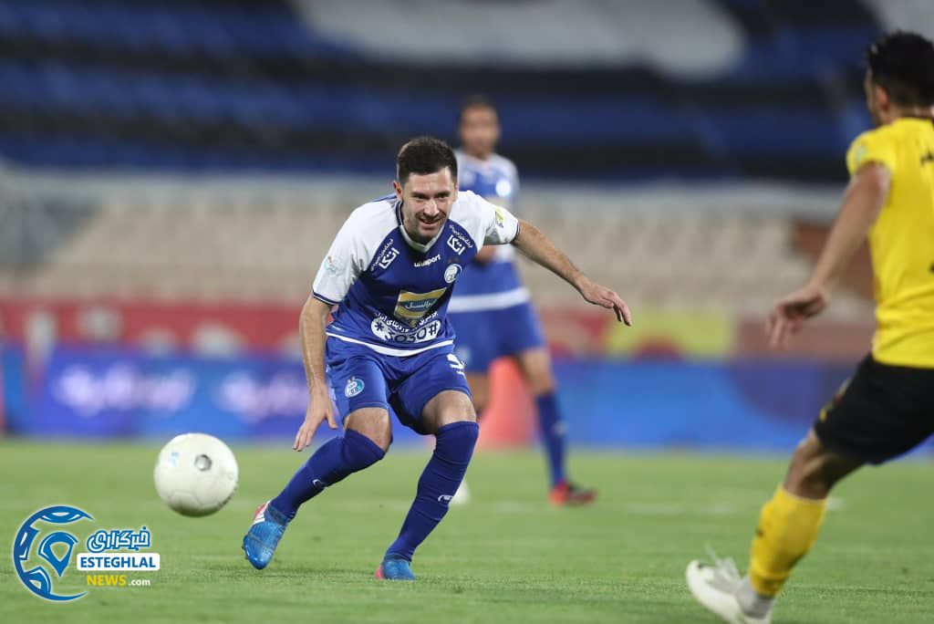 دیدار استقلال و سپاهان