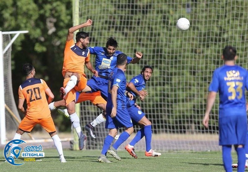 بازی استقلال و پیکان