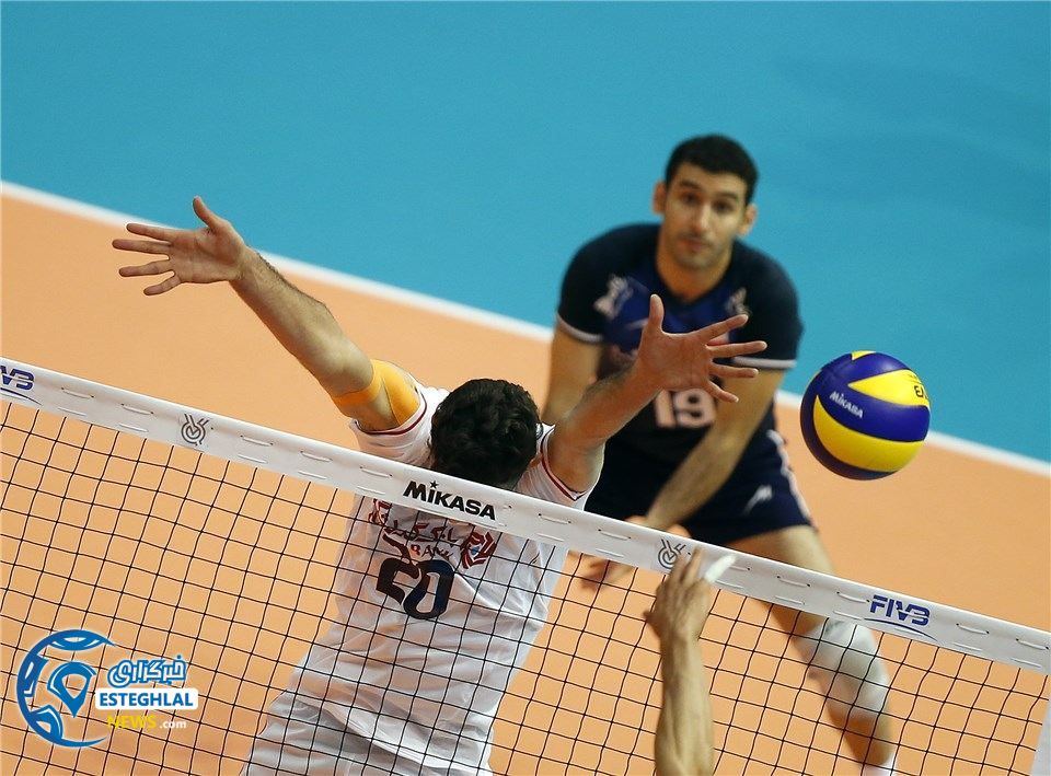 دیدار تیم های ملی والیبال ایران و مکزیک