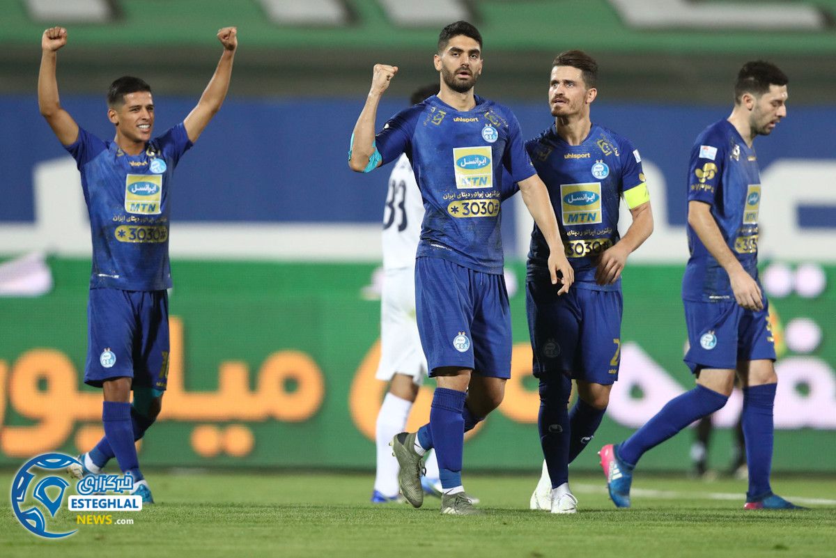 دیدار استقلال و پیکان