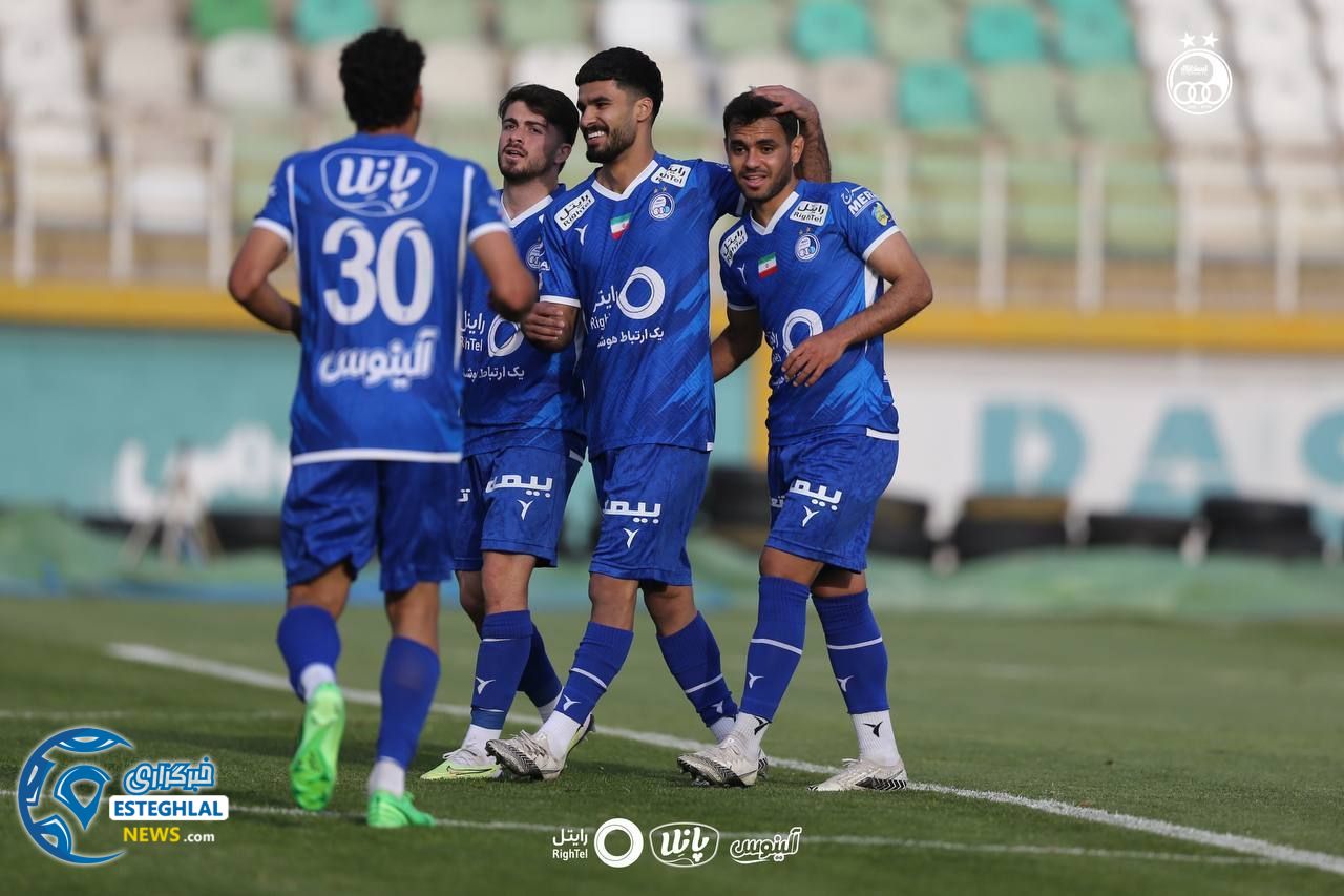 دیدار دوستانه استقلال و پیکان