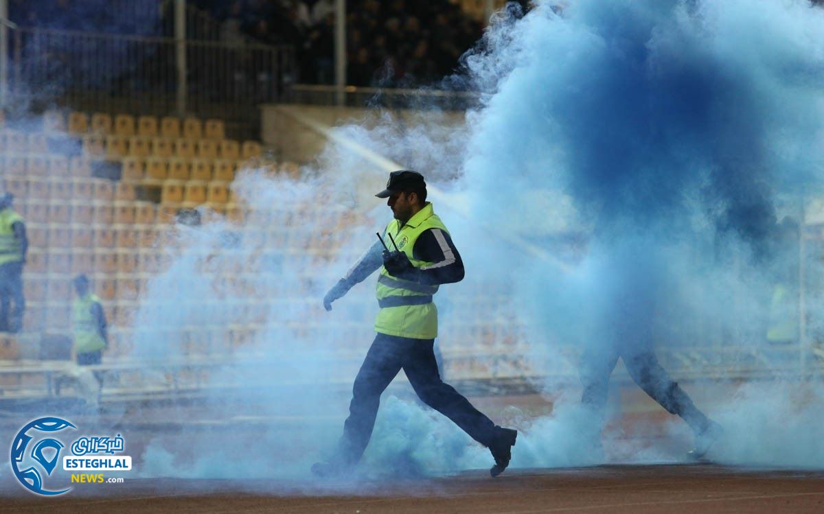 منور آبی هواداران استقلال