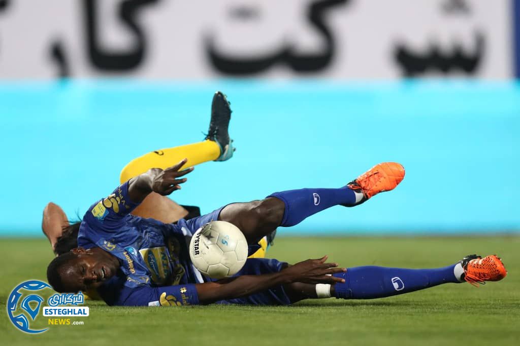 دیدار استقلال و سپاهان