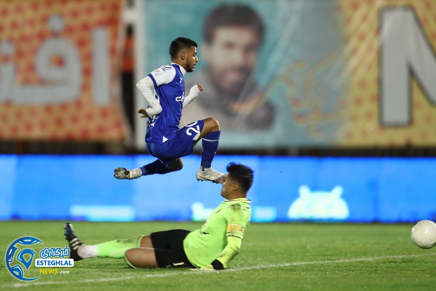 مس کرمان 2-3 استقلال