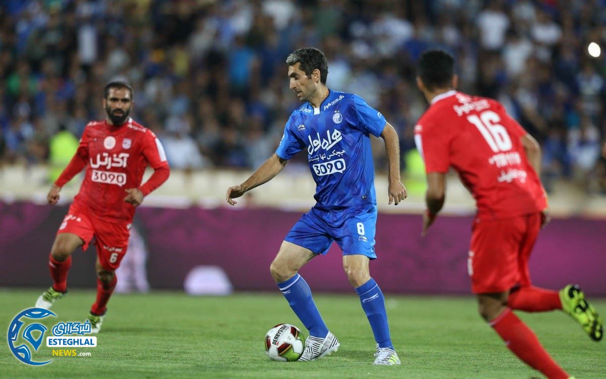 دیدار استقلال و تراکتورسازی