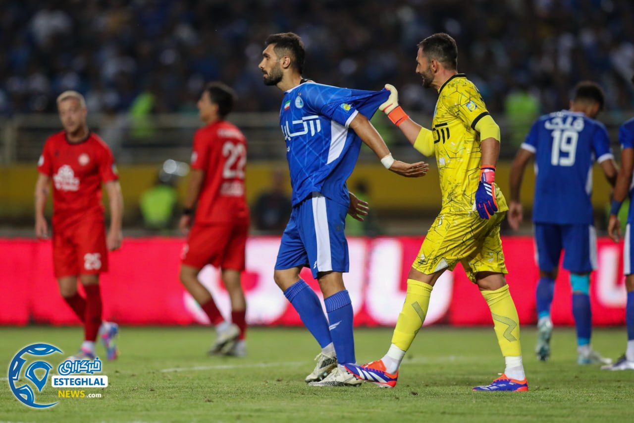  تراکتور 2-1 استقلال