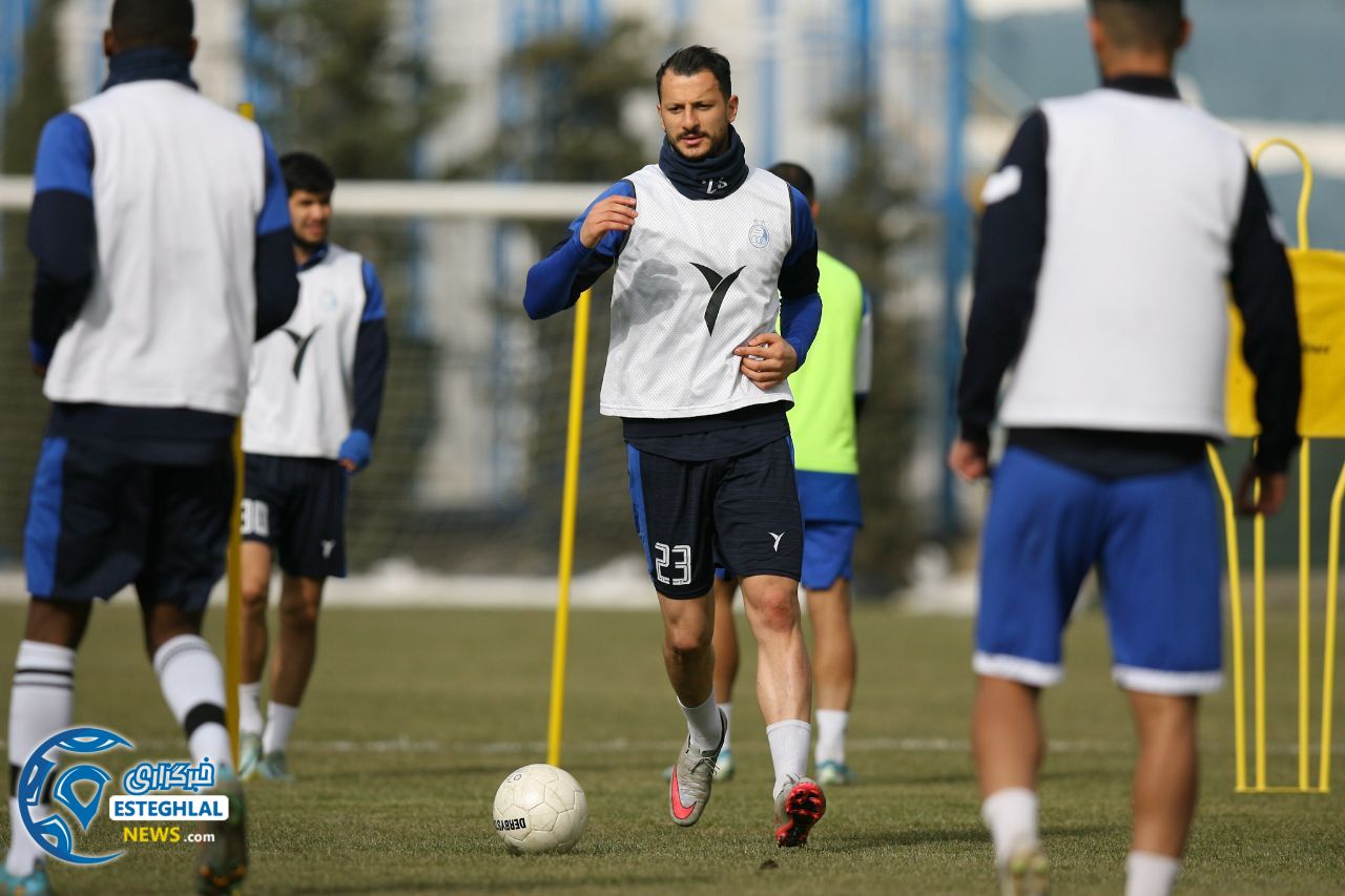 تمرین استقلال