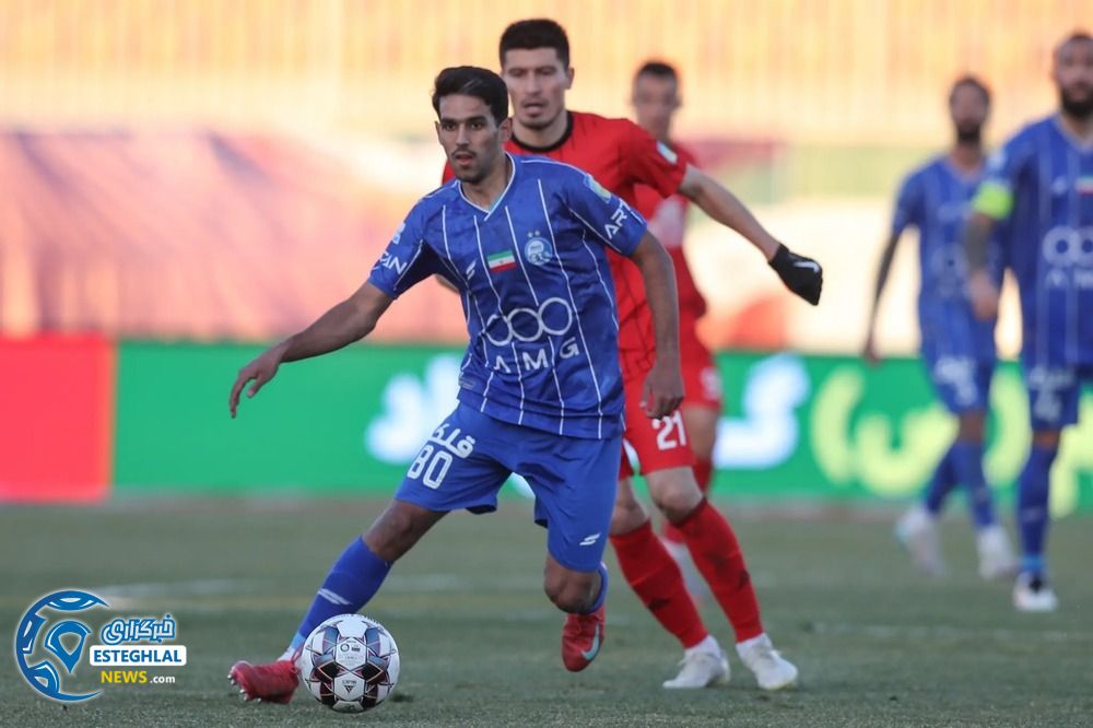 بازی استقلال و تراکتور