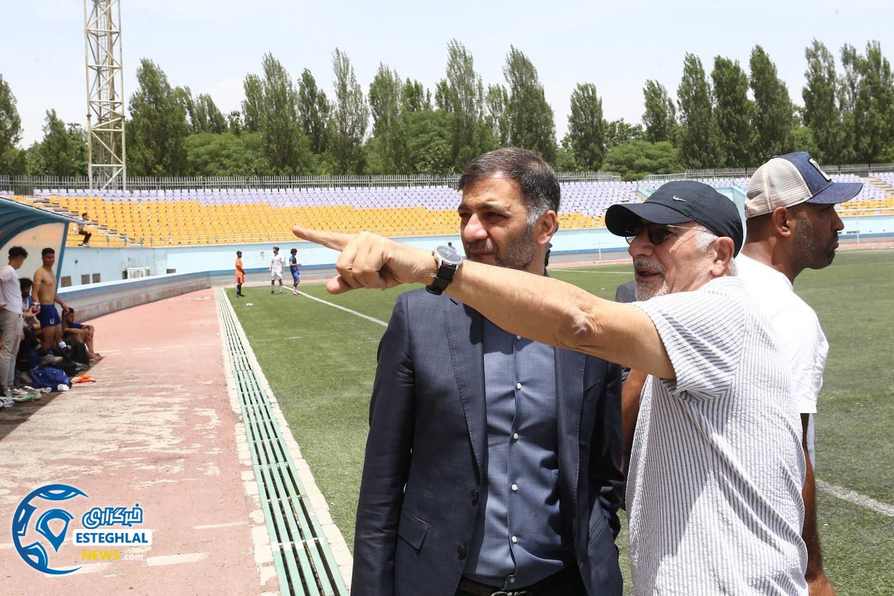 بازدید حجت کریمی از آکادمی استقلال