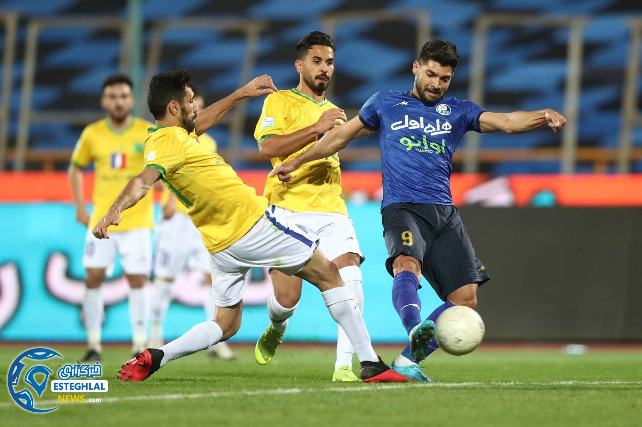 استقلال(تاج) 1-0 صنعت نفت آبادان