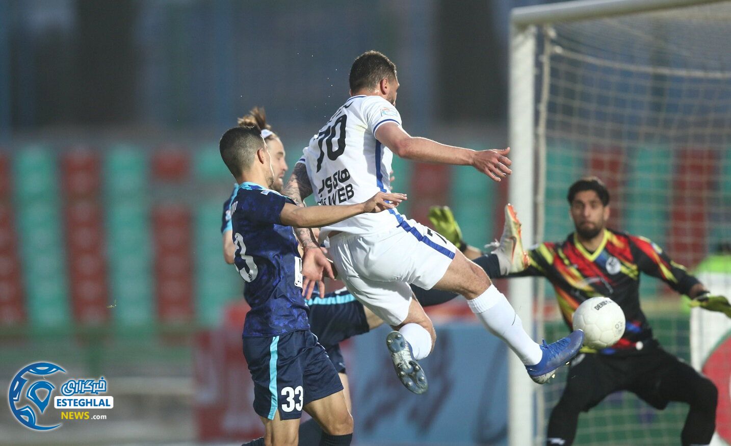 پیکان 1-2 استقلال