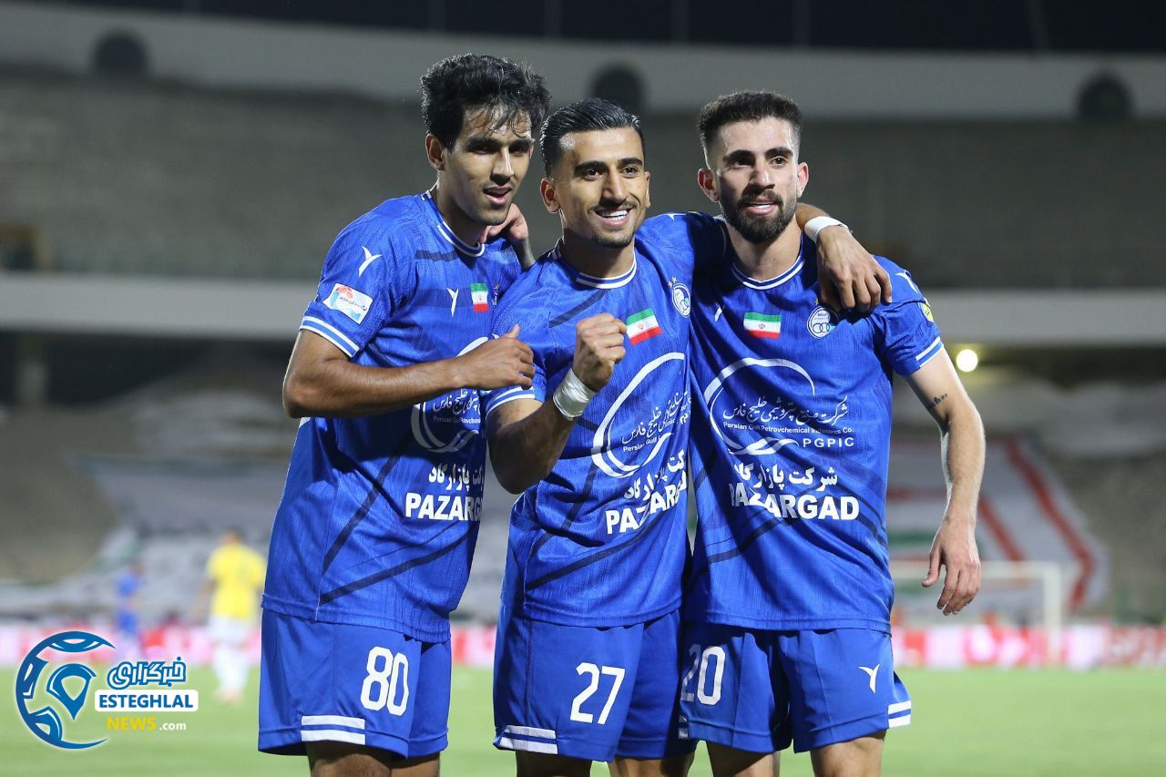 بازی استقلال و صنعت نفت آبادان