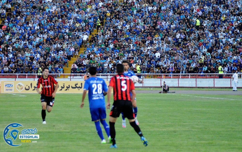 زمان نقل و انتقالات لیگ