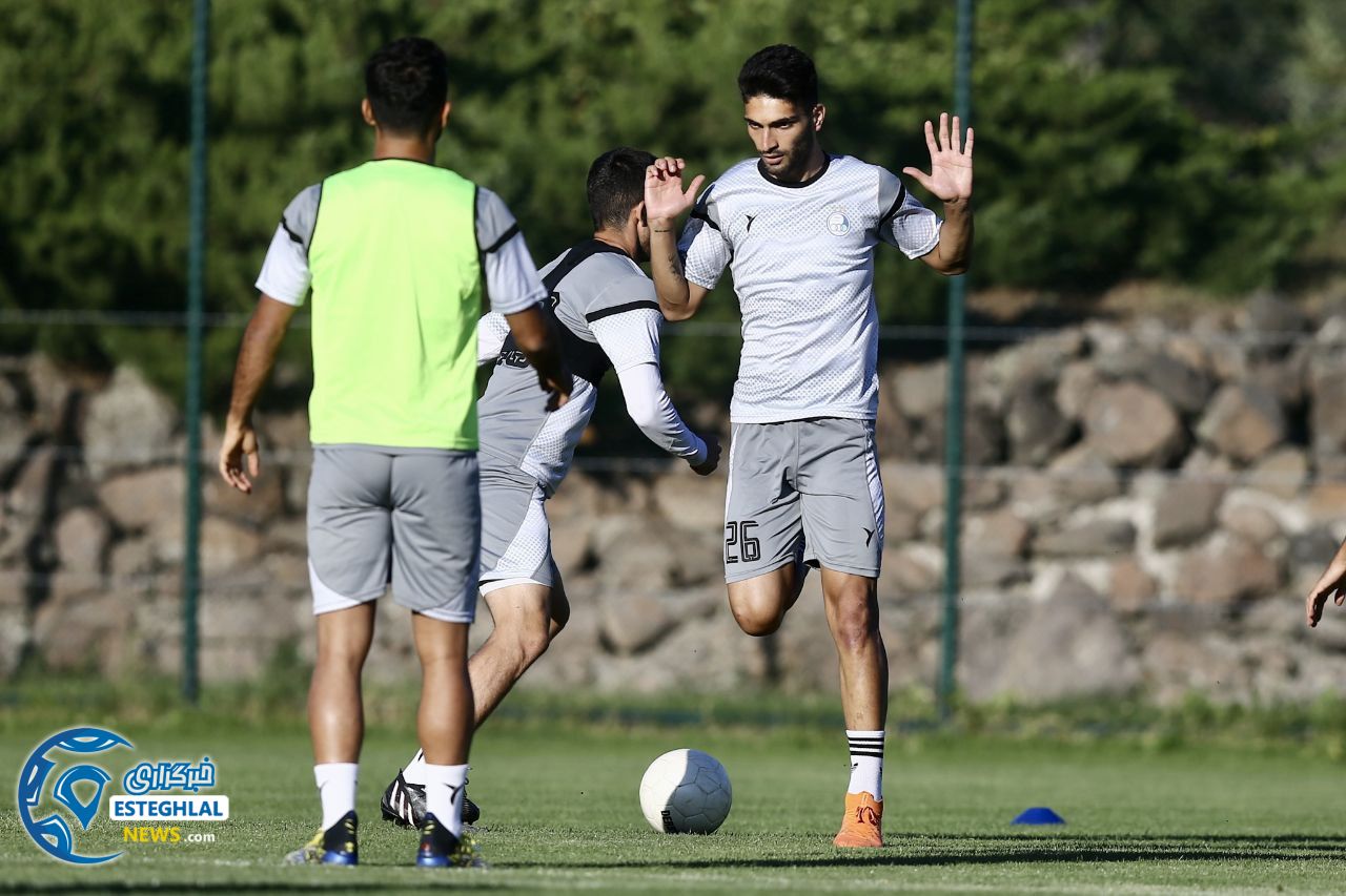 تمرین استقلال