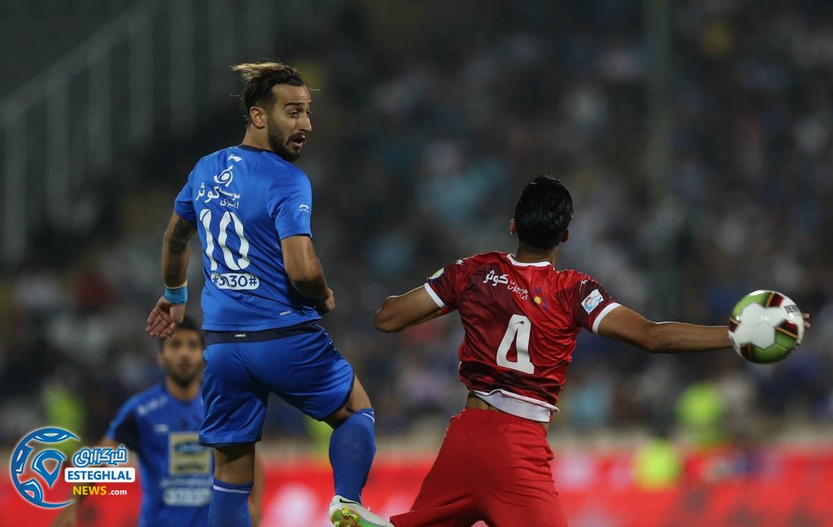 دیدار استقلال و تراکتورسازی