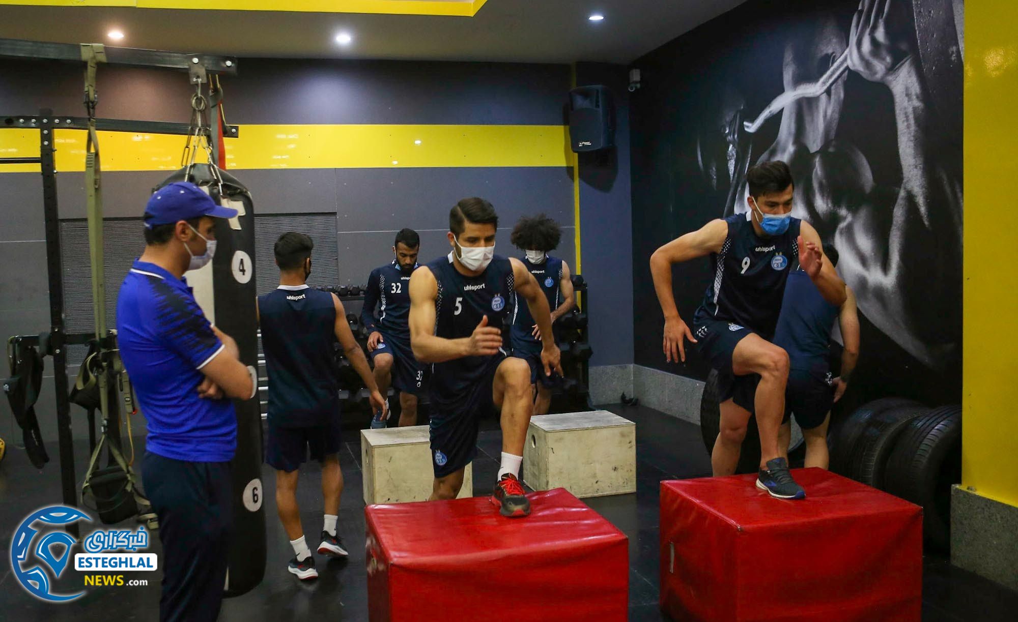 تمرین وزنه استقلال