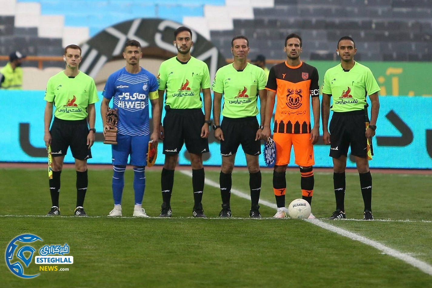 دیدار استقلال و مس