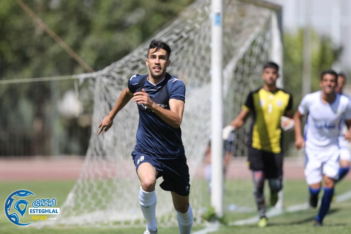 دیدار تدارکاتی استقلال و عقاب