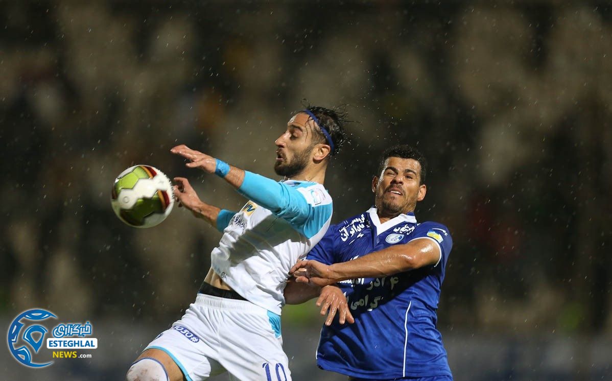 بازی استقلال خوزستان و استقلال تهران