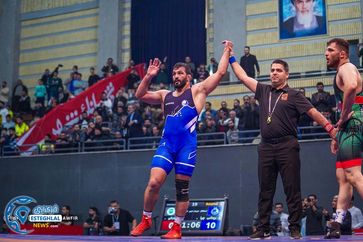 تیم کشتی آزاد استقلال جویبار