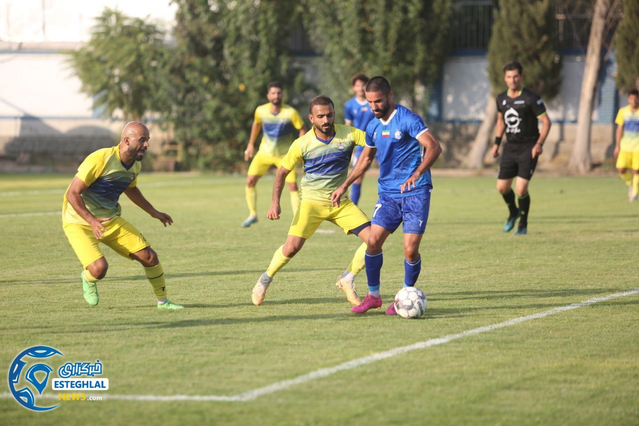 دیدار دوستانه استقلال و نفت و گاز گچساران