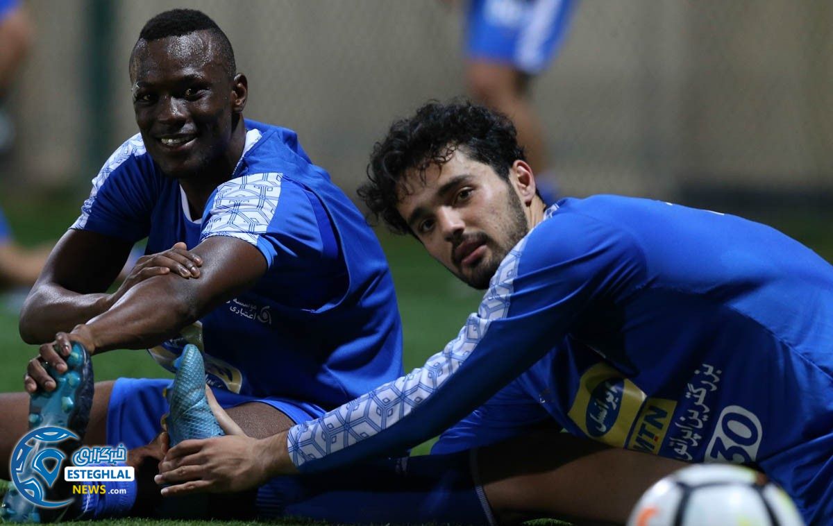 امید نورافکن