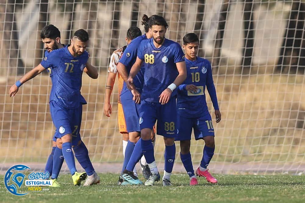 دیدار تدارکاتی استقلال و هوادار