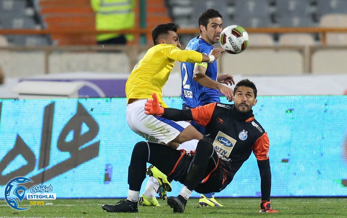 دیدار استقلال برابر نفت مسجدسلیمان