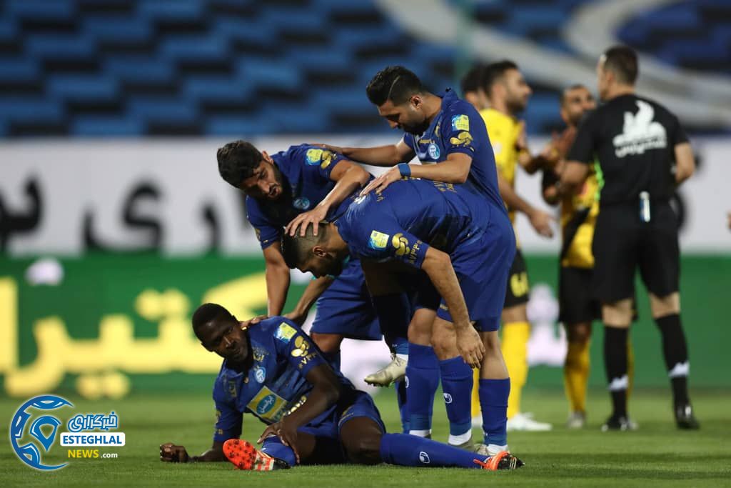 دیدار استقلال و سپاهان