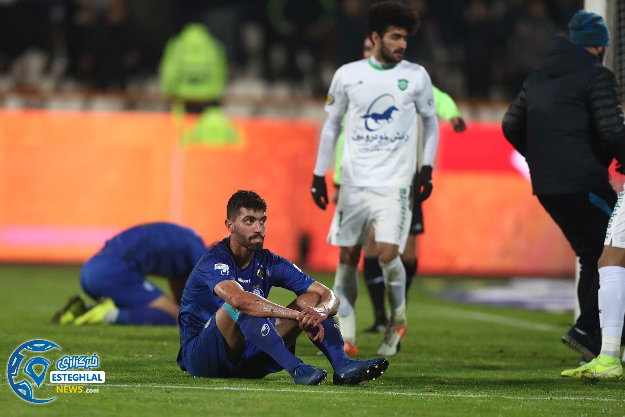 دیدار استقلال و ماشین سازی