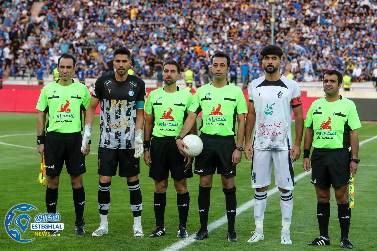 دیدار استقلال و پیکان