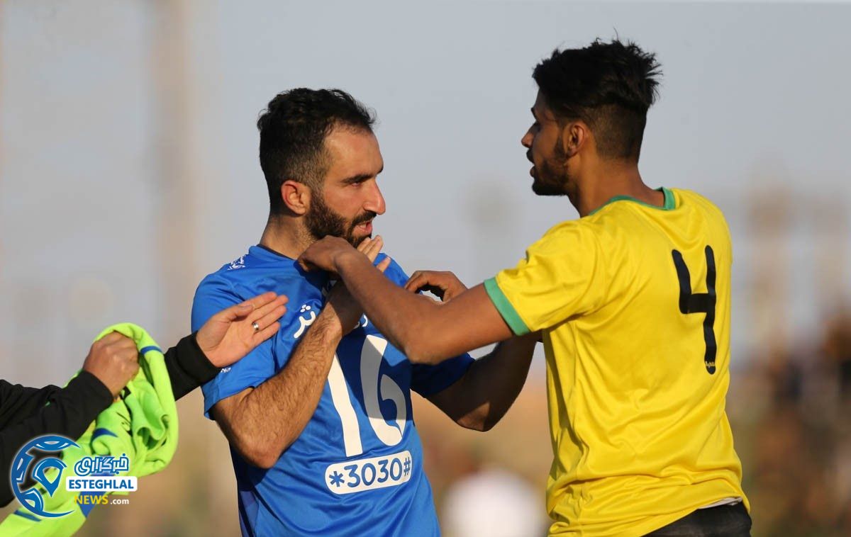 دیدار استقلال و نفت آبادان