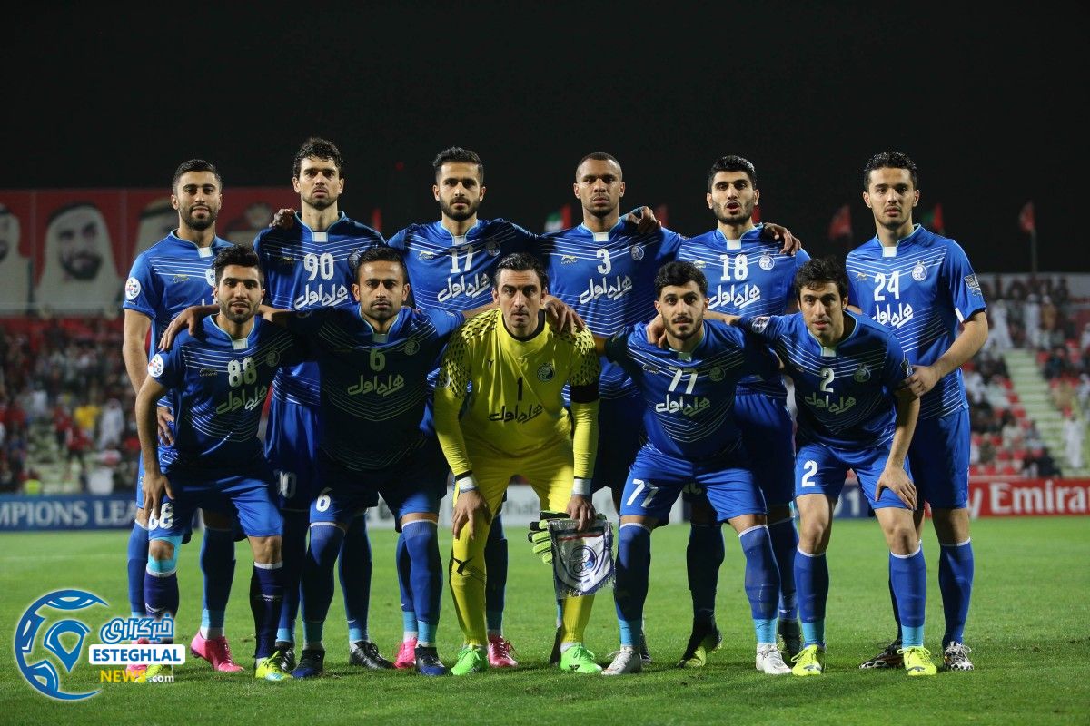 ترکیب استقلال مقابل تراکتورسازی