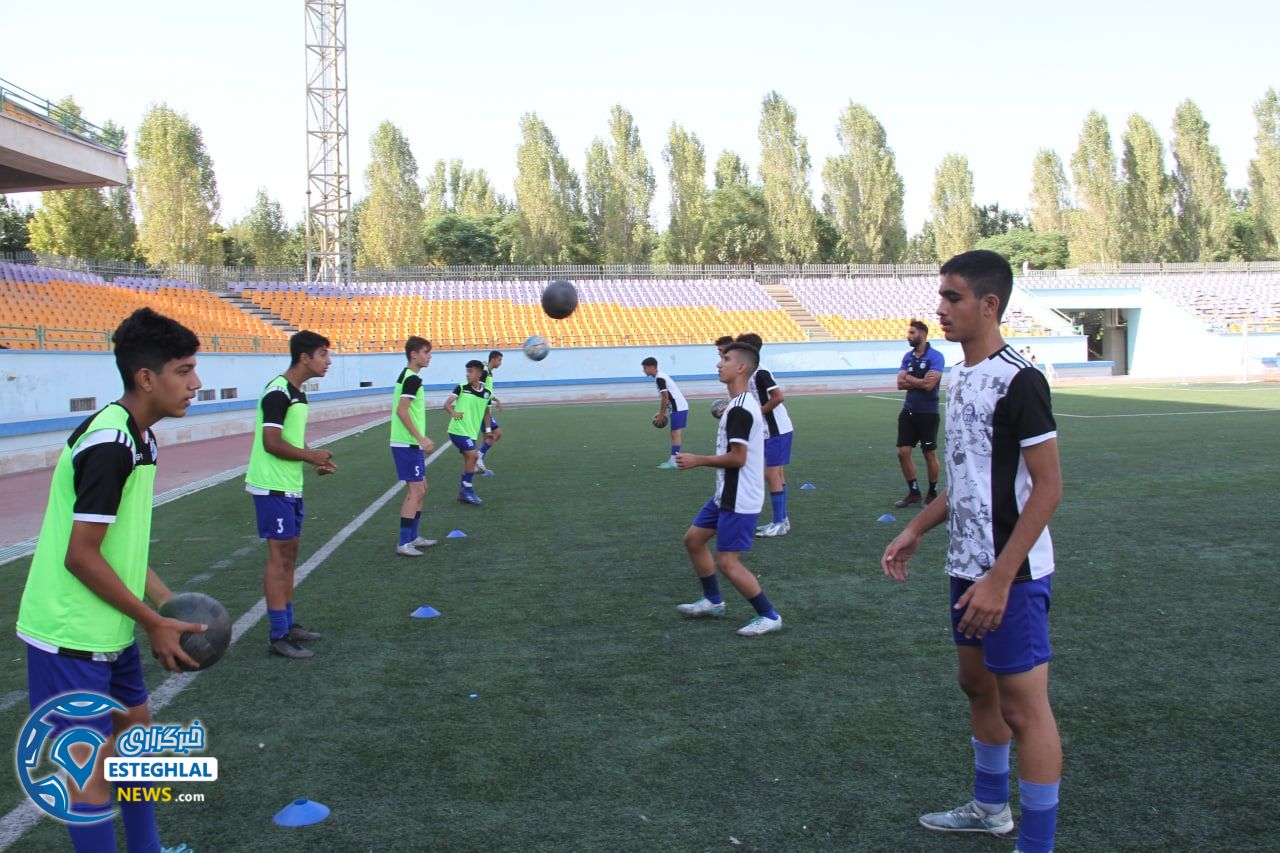 تیم نونهالان استقلال